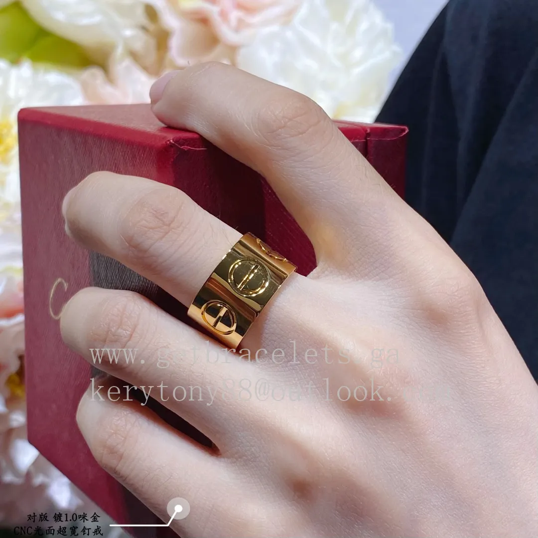 Cartier Extra Large Love Ring Yellow Gold/Rose Gold/White Gold B4227800