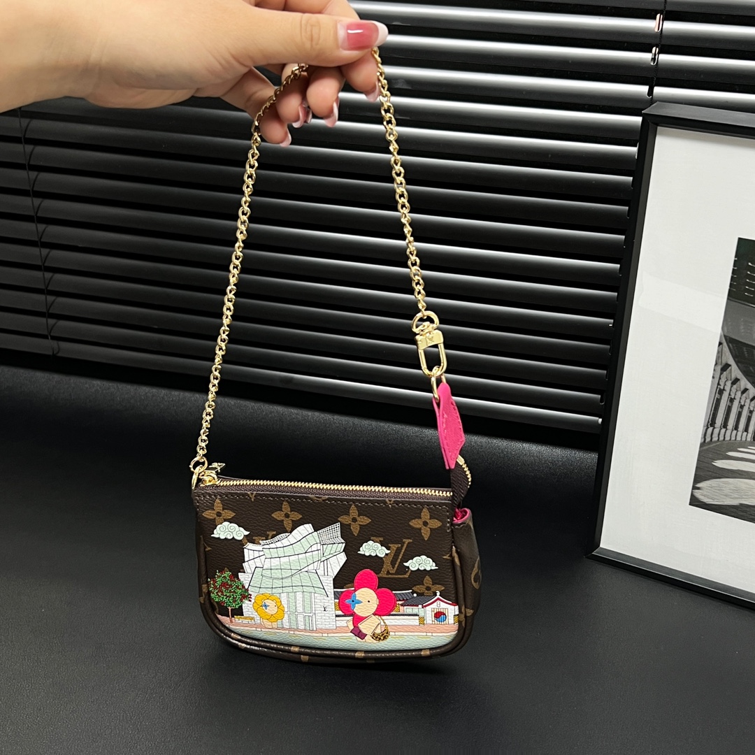 Louis Vuitton Multi Pochette Accessories Mini Bag Purse