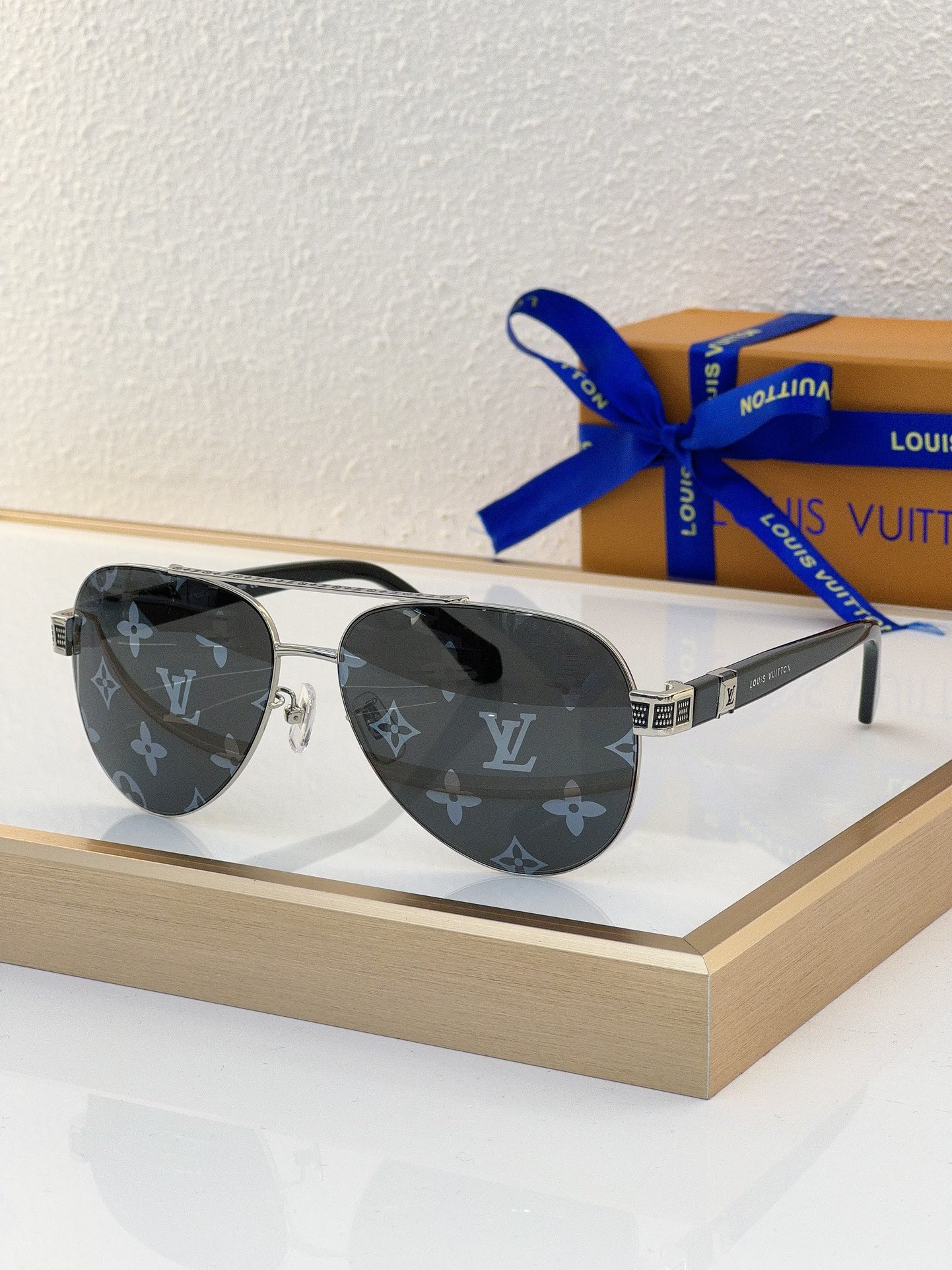 Louis Vuitton LV Sunglasses