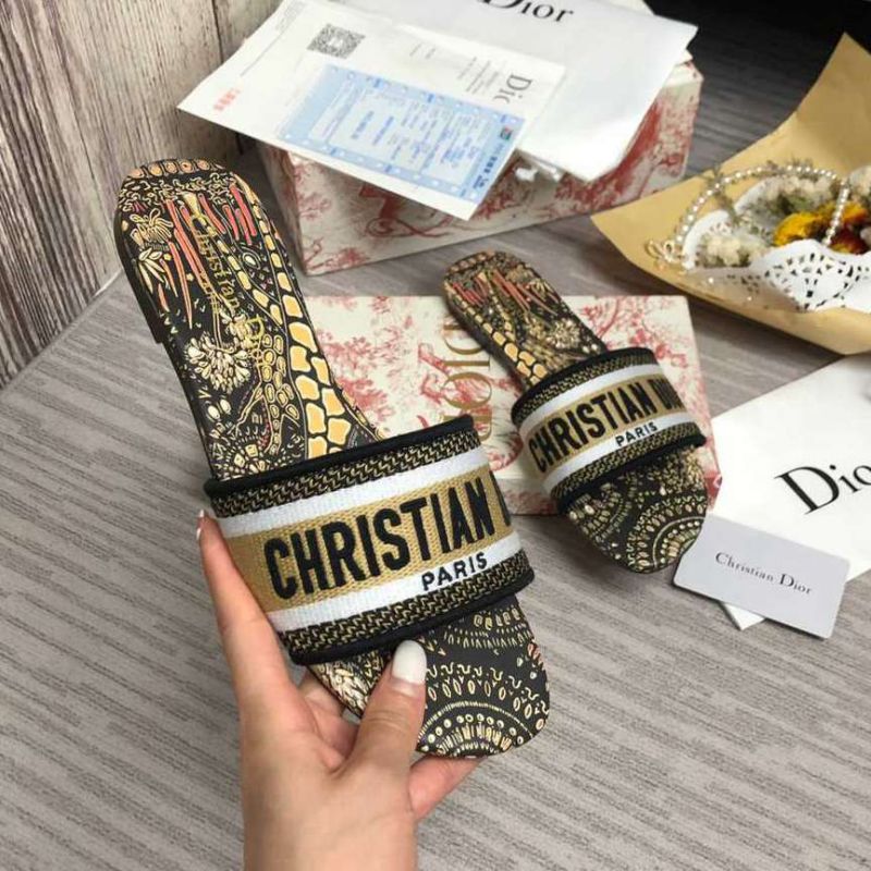 Dior DWAY Slide Slipper Sandals (Replica)