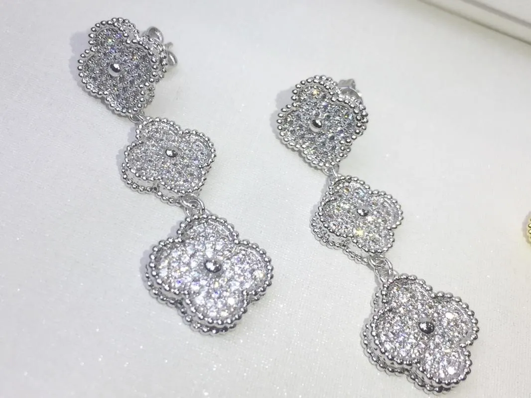 Van Cleef & Arpels Magic Alhambra Earrings 3 Motifs With Pave Diamond