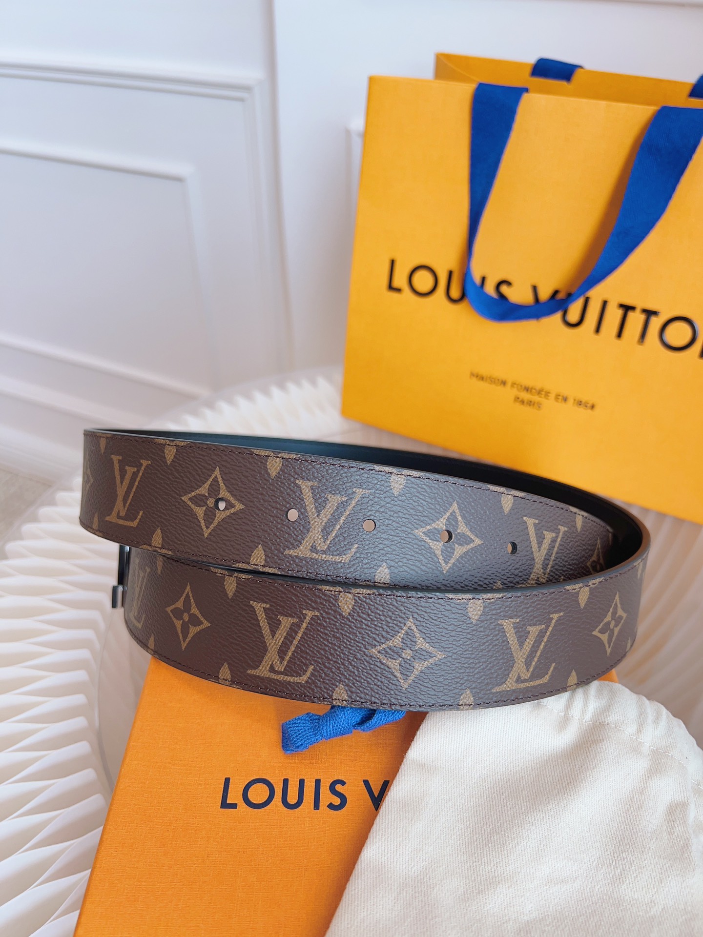 Louis Vuitton LV Leather Belts 1:1 Mirror Version