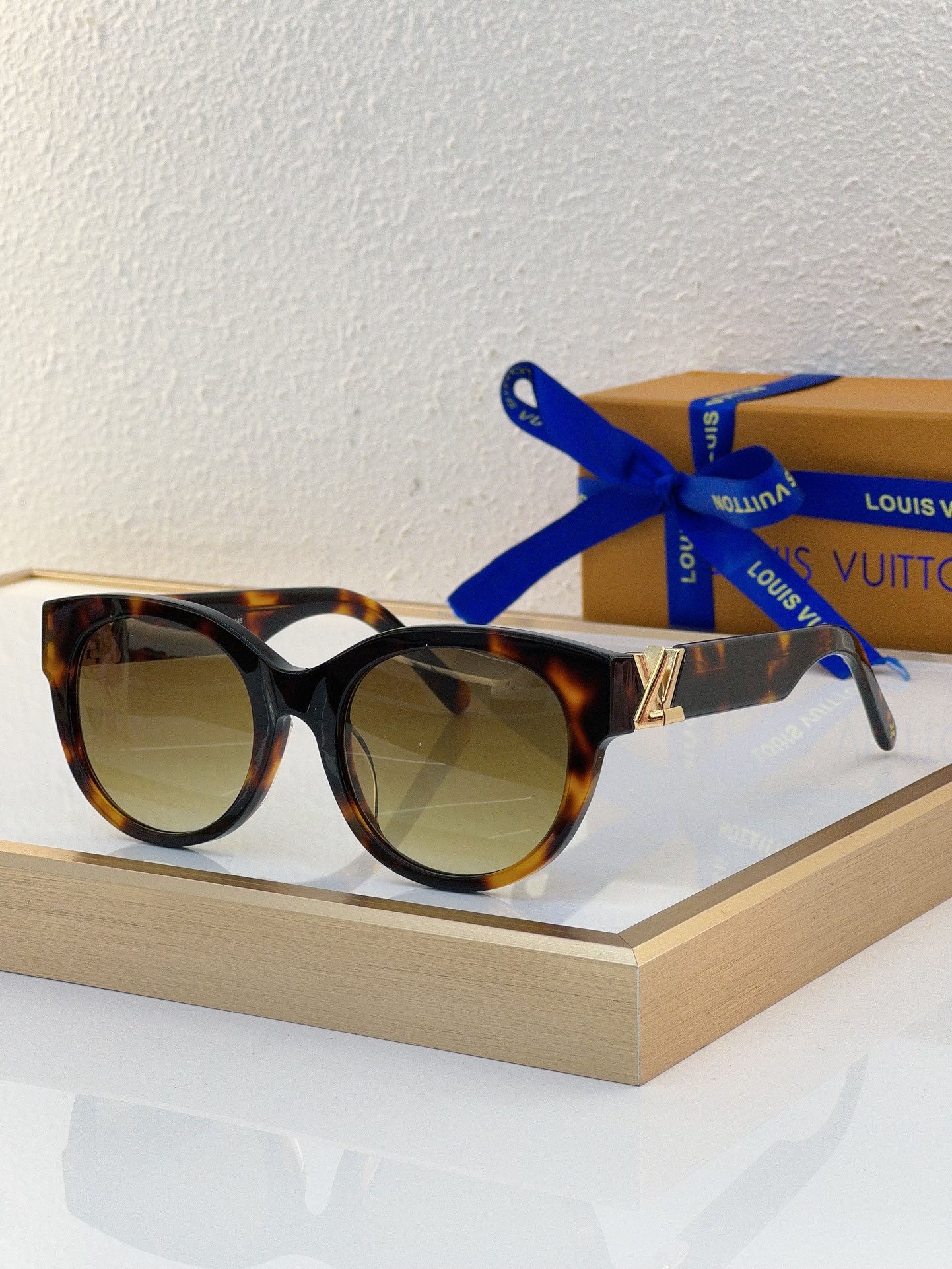 Louis Vuitton LV Sunglasses