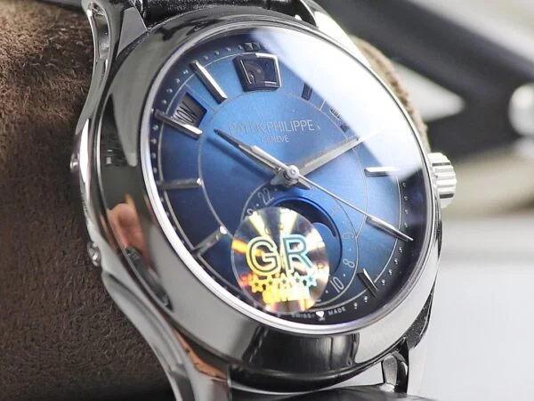 Complications 5205R-011 ANNUAL CALENDAR, MOON PHASES.  40 mm,Rose gold Blue Dial