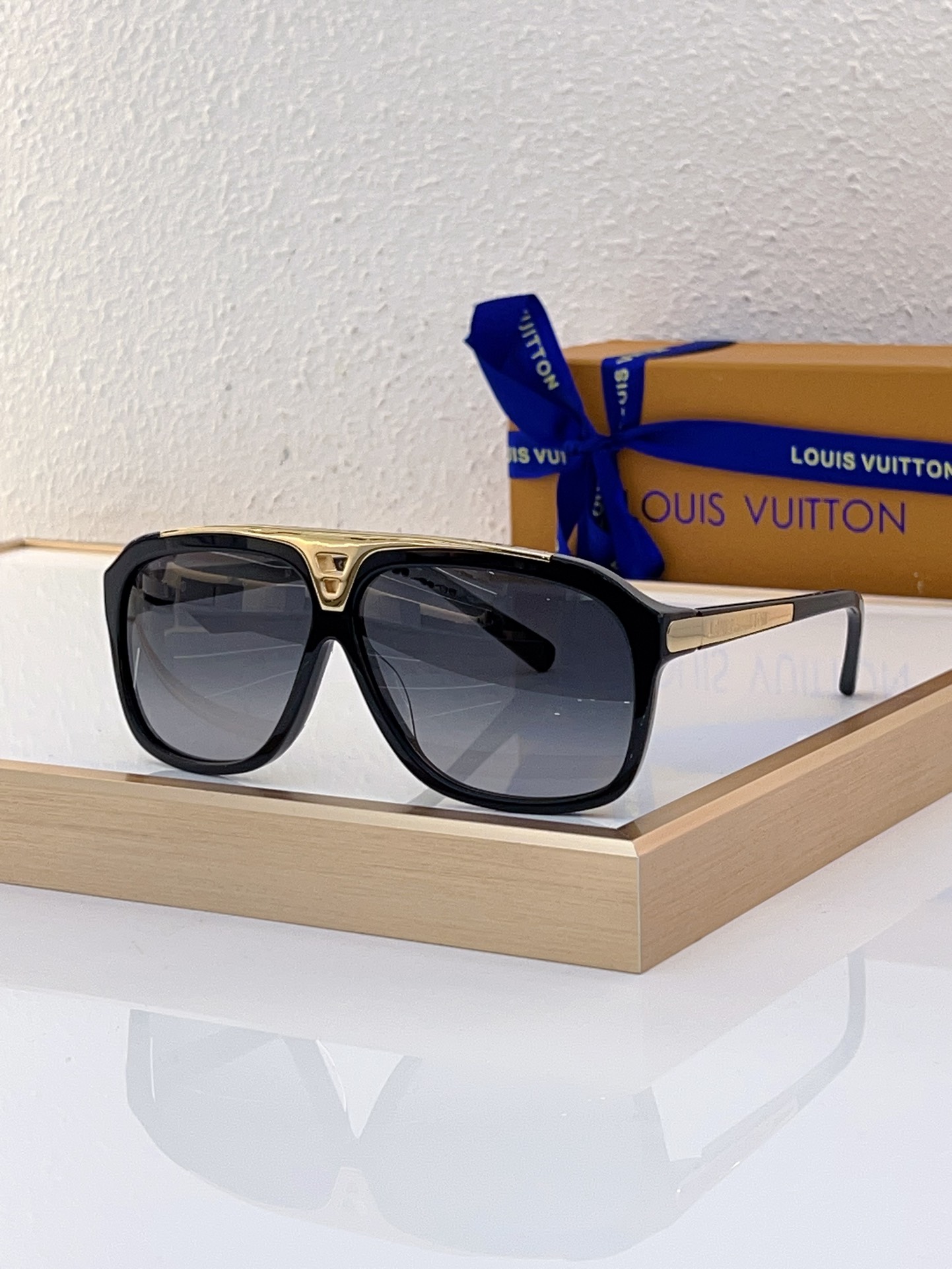Louis Vuitton LV Sunglasses