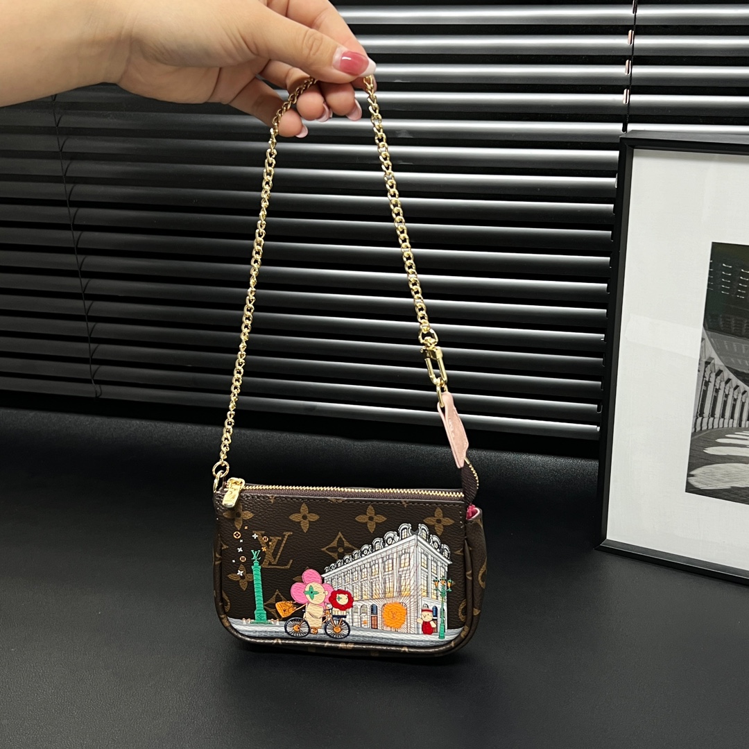 Louis Vuitton Multi Pochette Accessories Mini Bag Purse