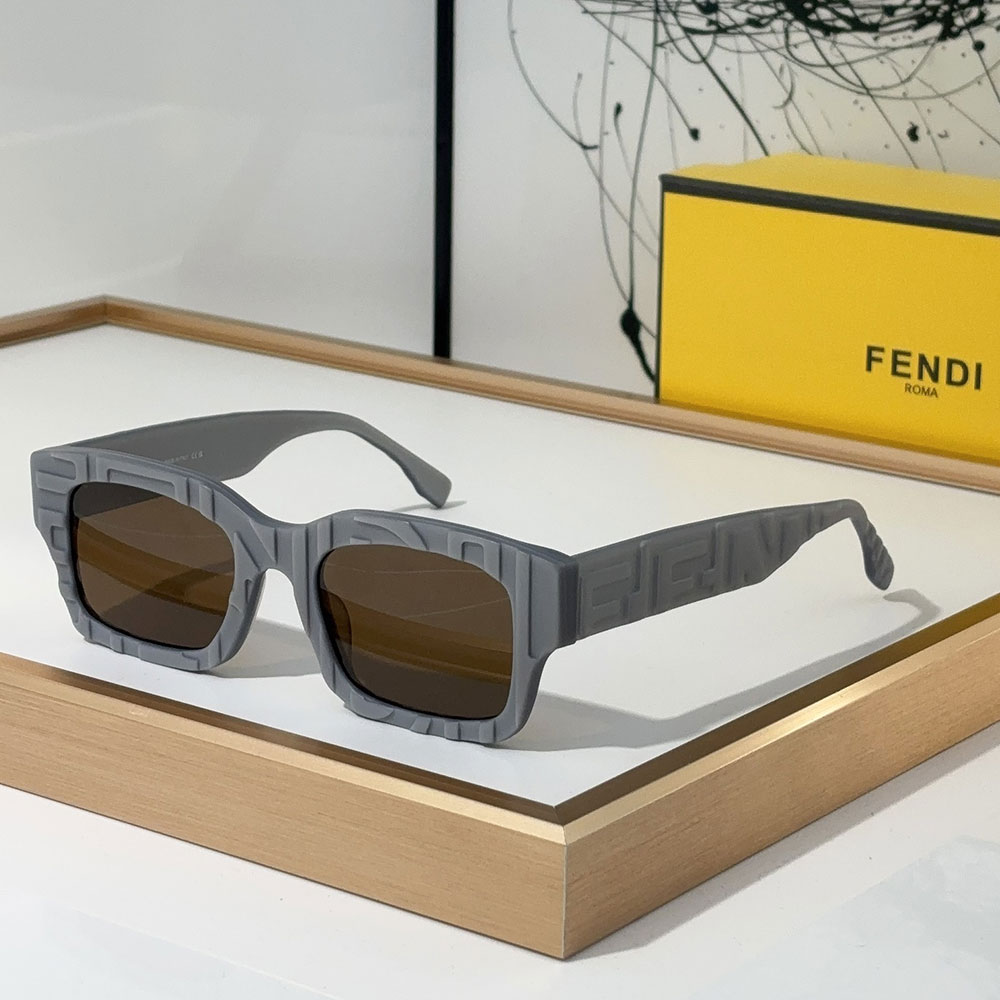 Fendi Full frame Logo Sunglasses Top quality （Replica）