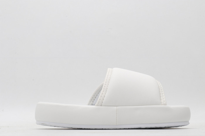 Yeezy Slide 4