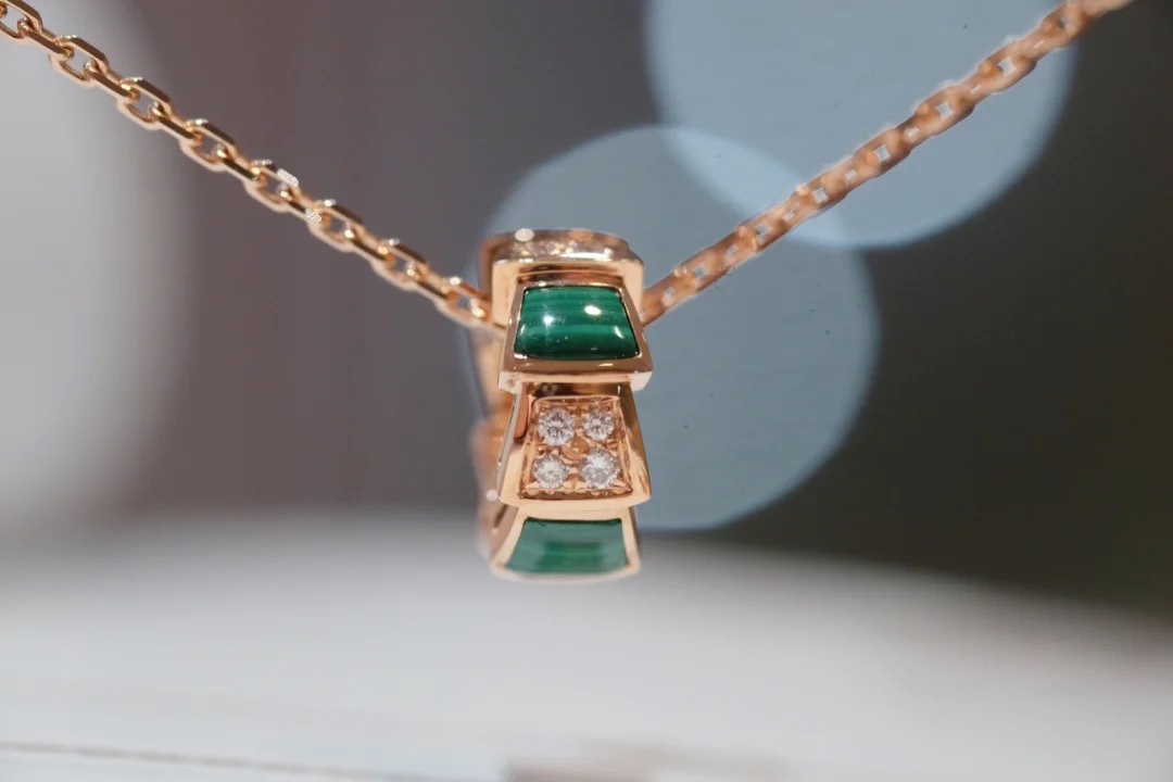 Bulgari SERPENTI VIPER NECKLACE