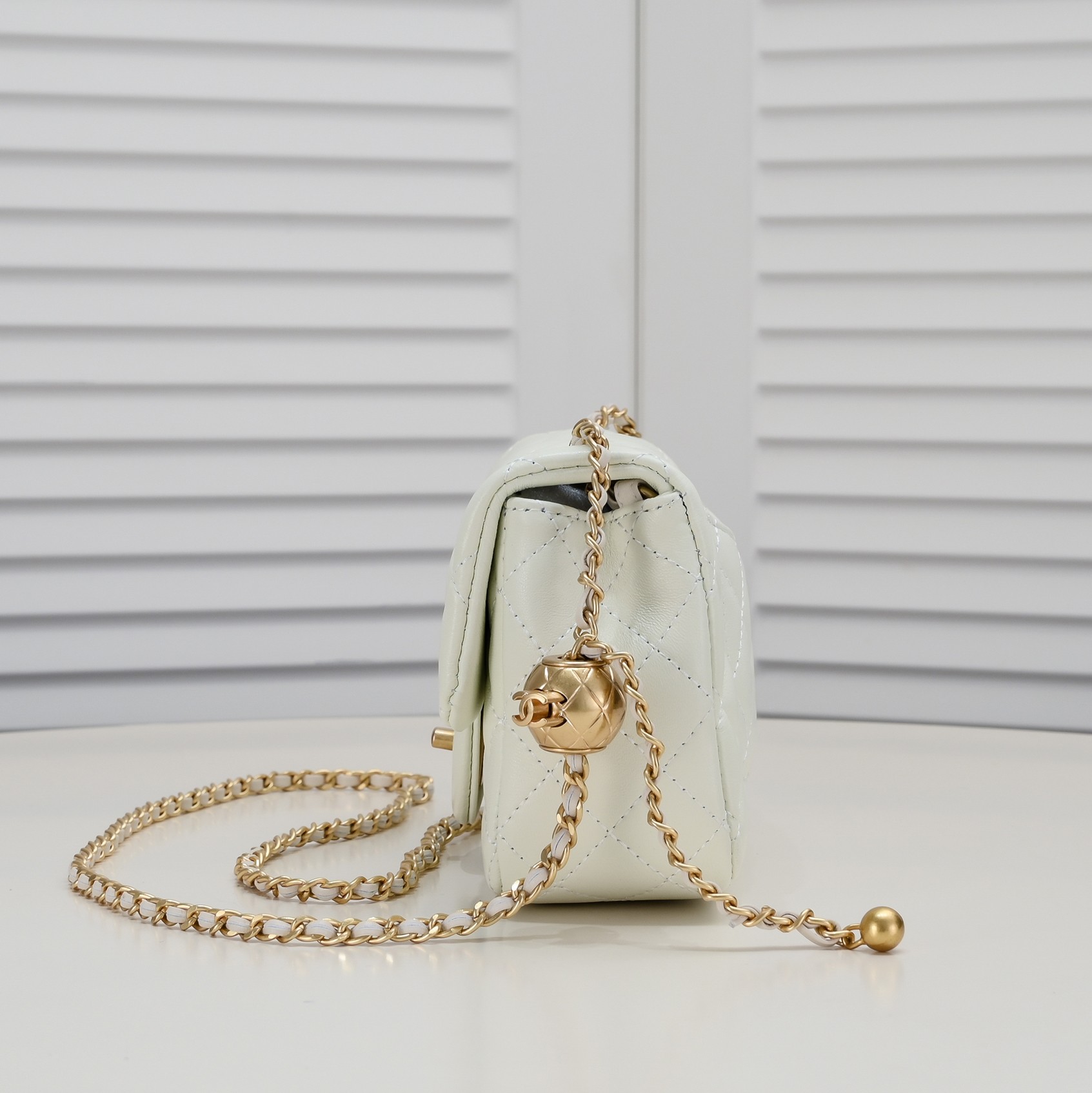 Chanel Cross Body Metal Ball Chain Shoulder Bag Handbag