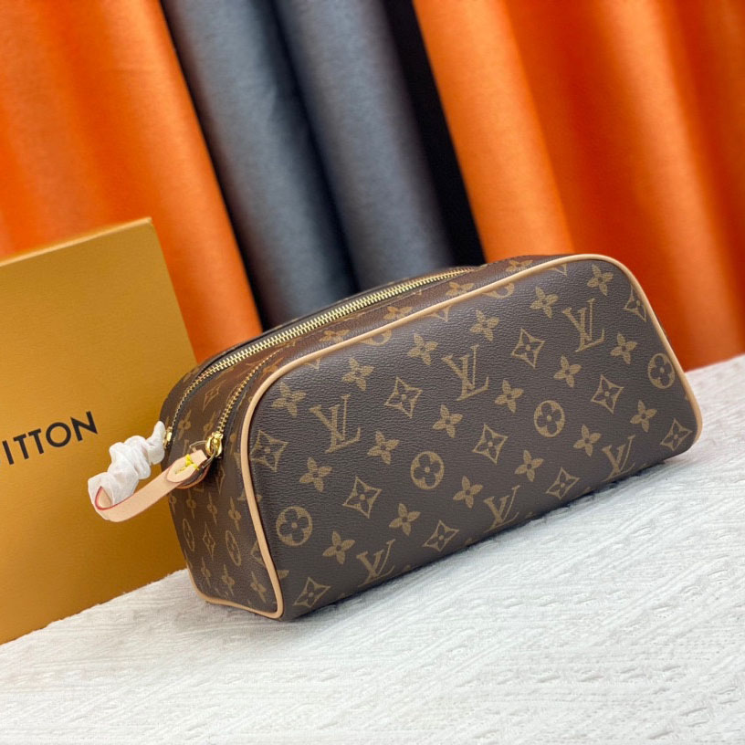 Louis Vuitton LV  Cosmetics Pouch Toiletry Bag Leather Handbag  Shoulder Bag(Replica)