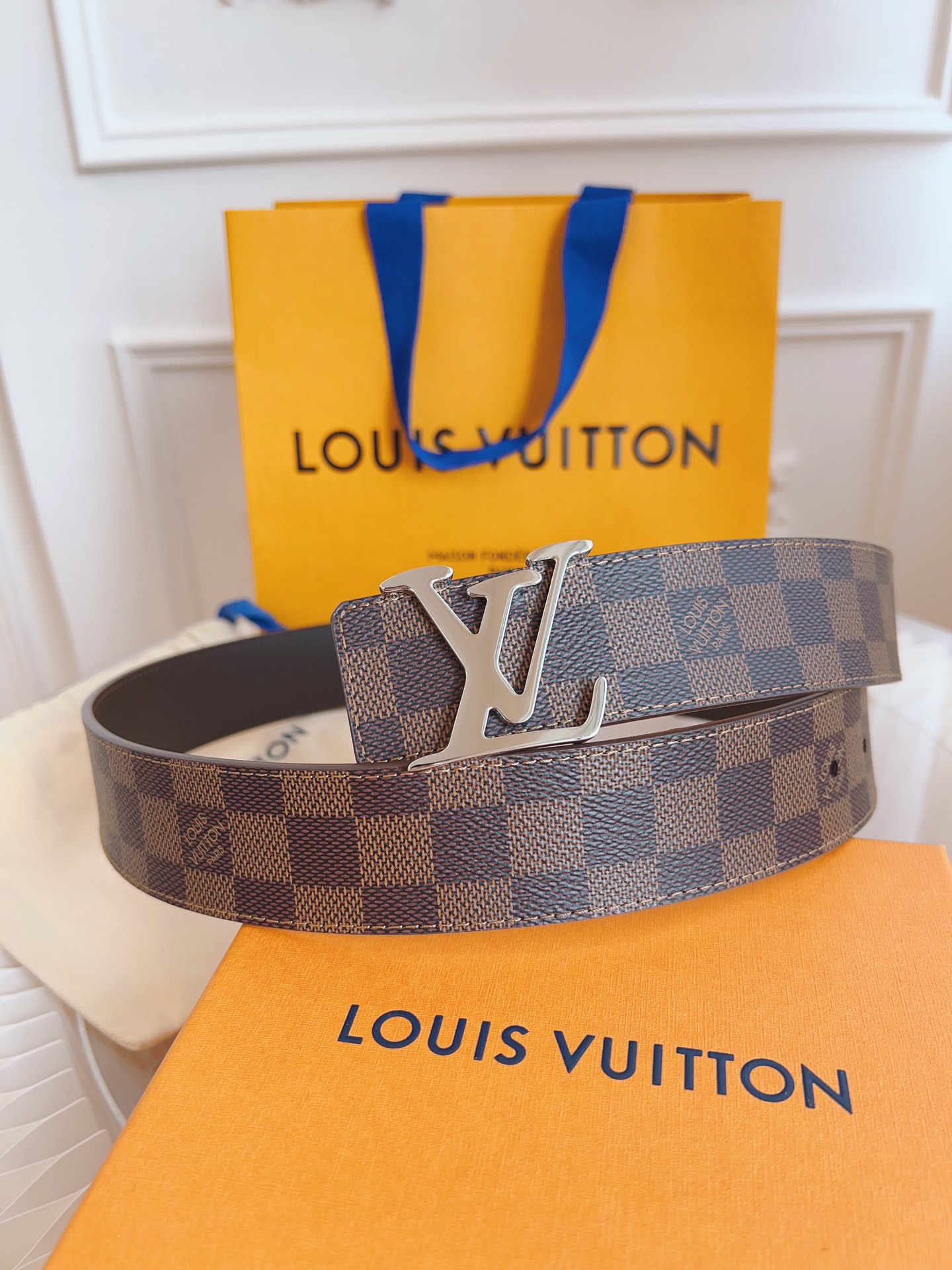 Louis Vuitton LV Leather Belts 1:1 Mirror Version
