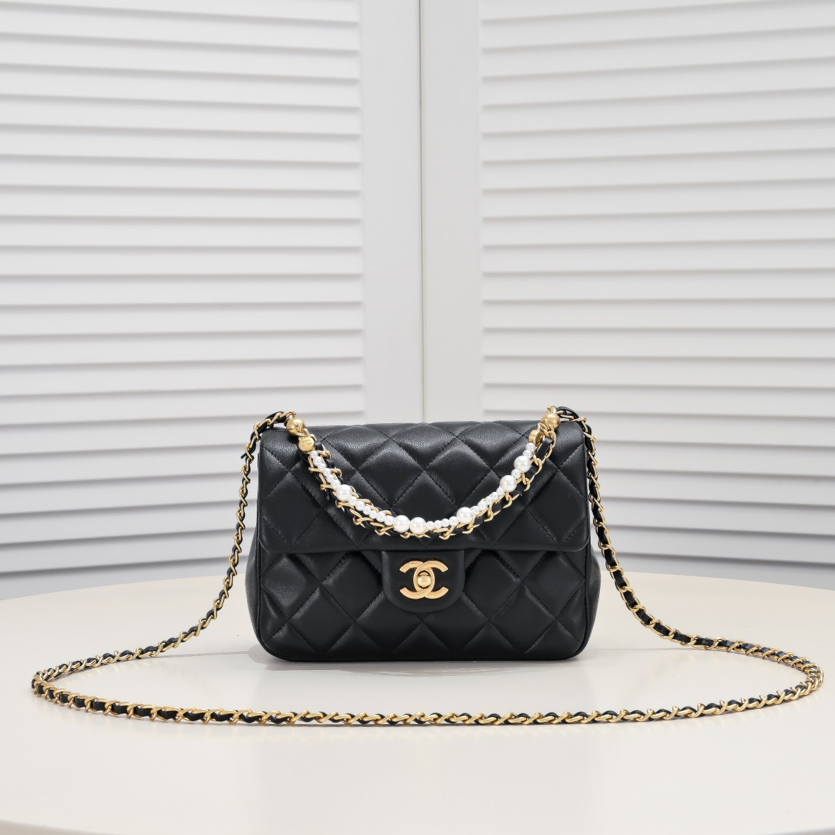 Chanel 24P Pearl Chain Shoulder Bag Handbag