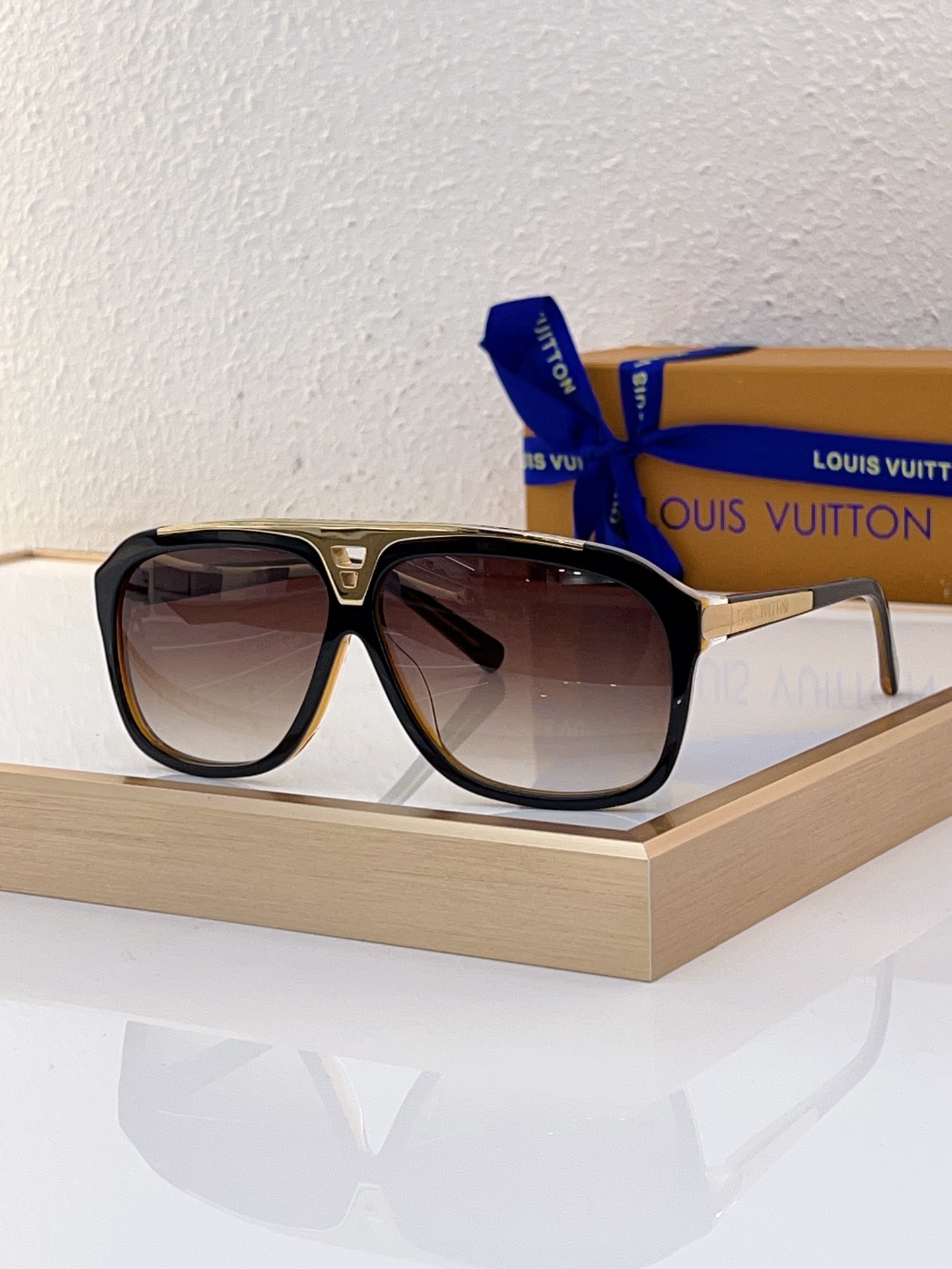 Louis Vuitton LV Sunglasses