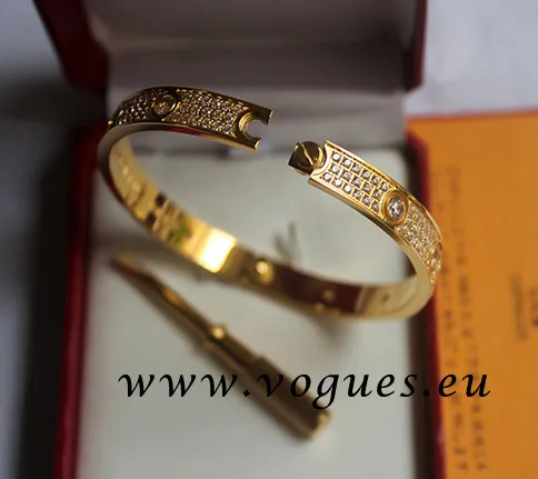 Cartier Love Bracelet Diamond-Paved Yellow Gold Diamonds N6035017