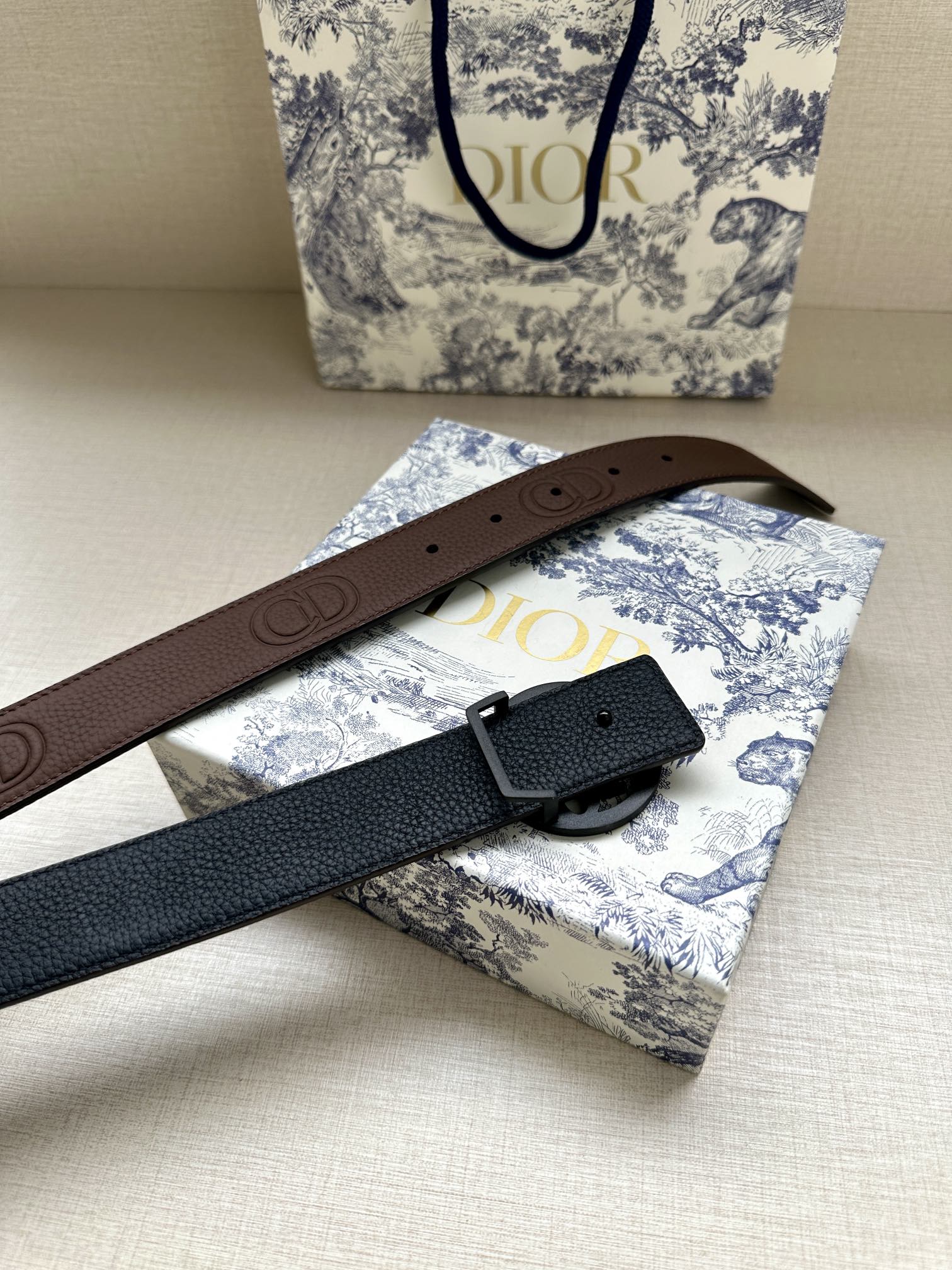 Dior Leather Belts 1:1 Mirror Version