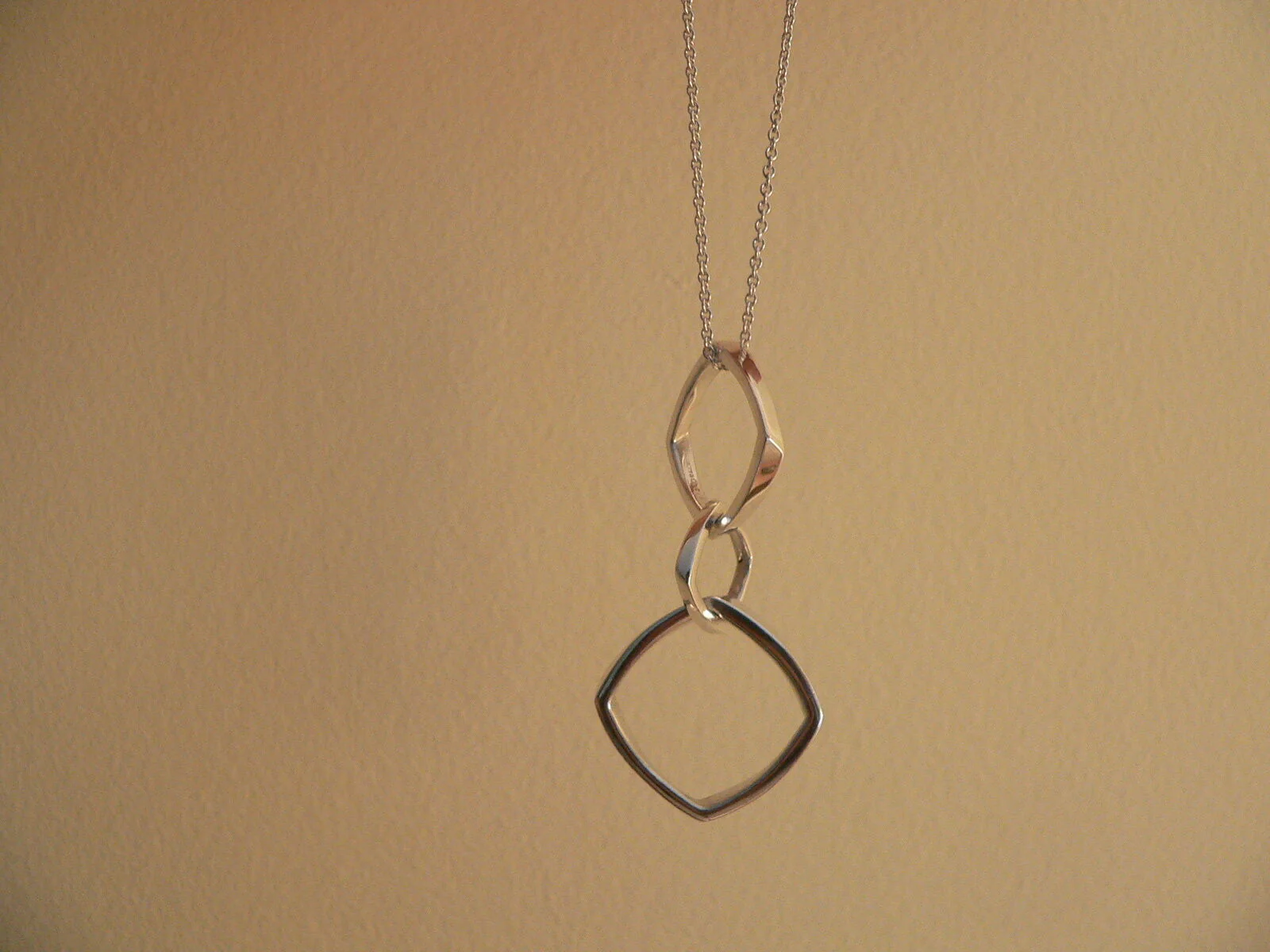 Tiffany & Co Gehry Triple Torque Drop Dangle Dangling Necklace Pendant Gift Art