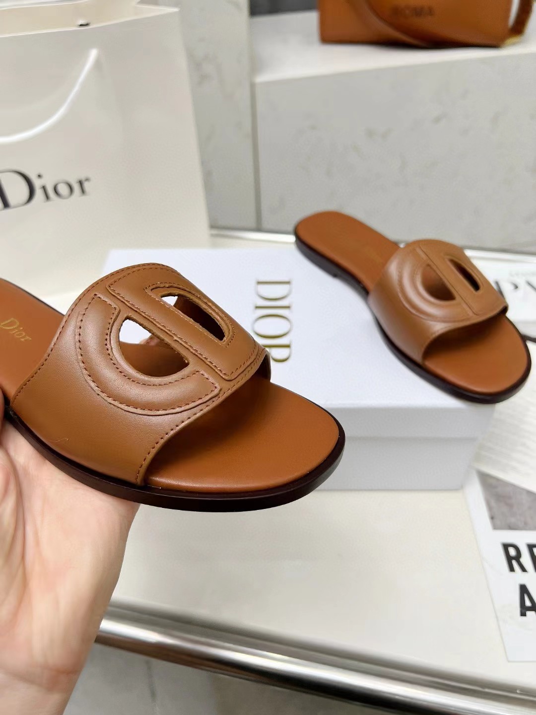 Dior CD Slide Slipper Sandals (Replica)