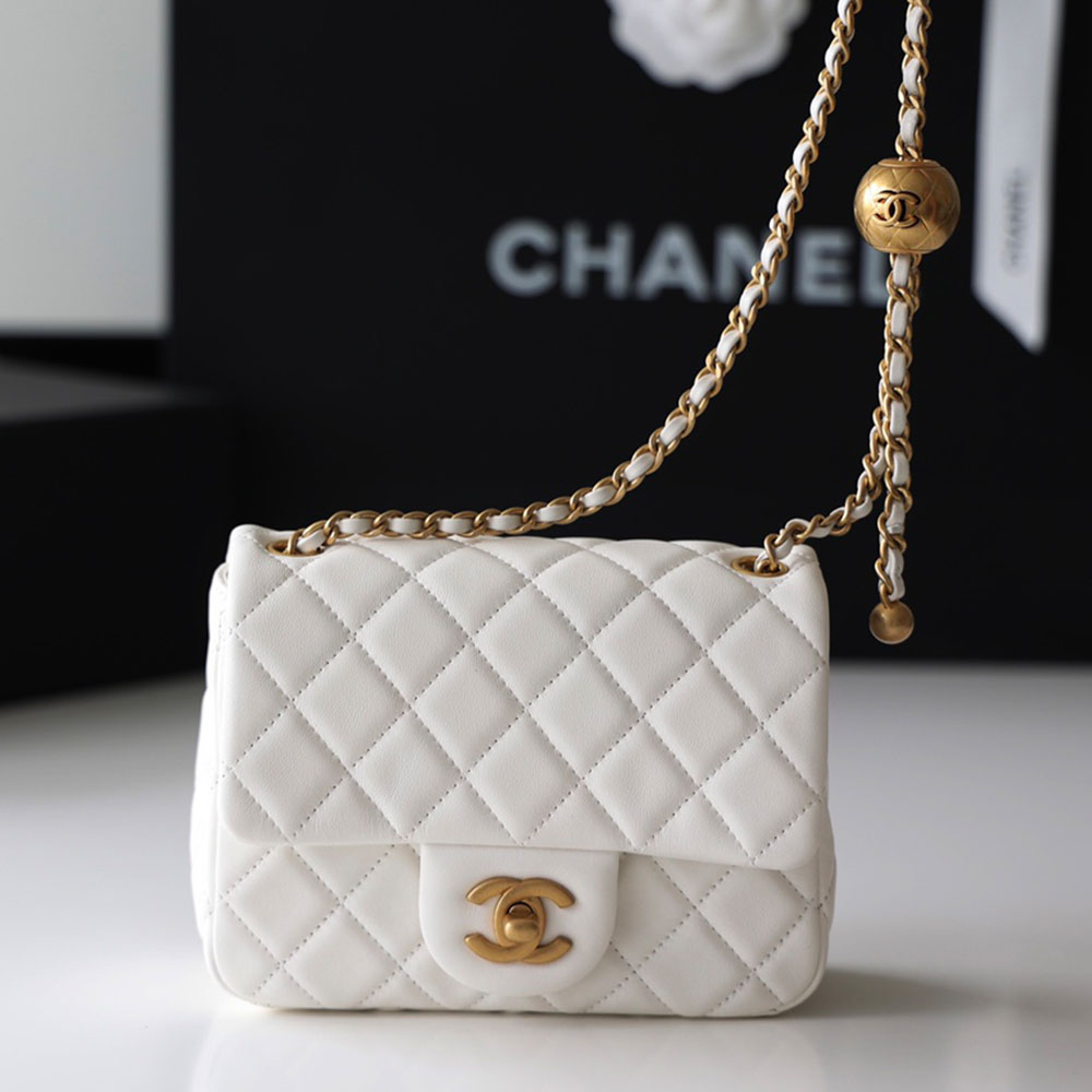 Chanel CF Calfskin Golden Ball 17CM Shoulder Bag