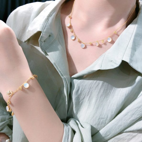 ROSE DES VENTS NECKLACE Dupe, 5 White Compass Necklace