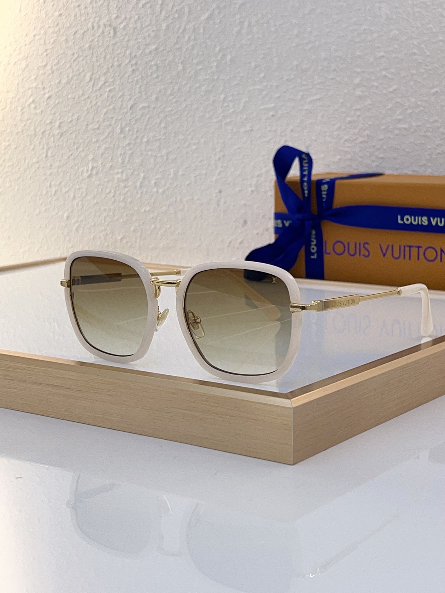 Louis Vuitton LV Sunglasses