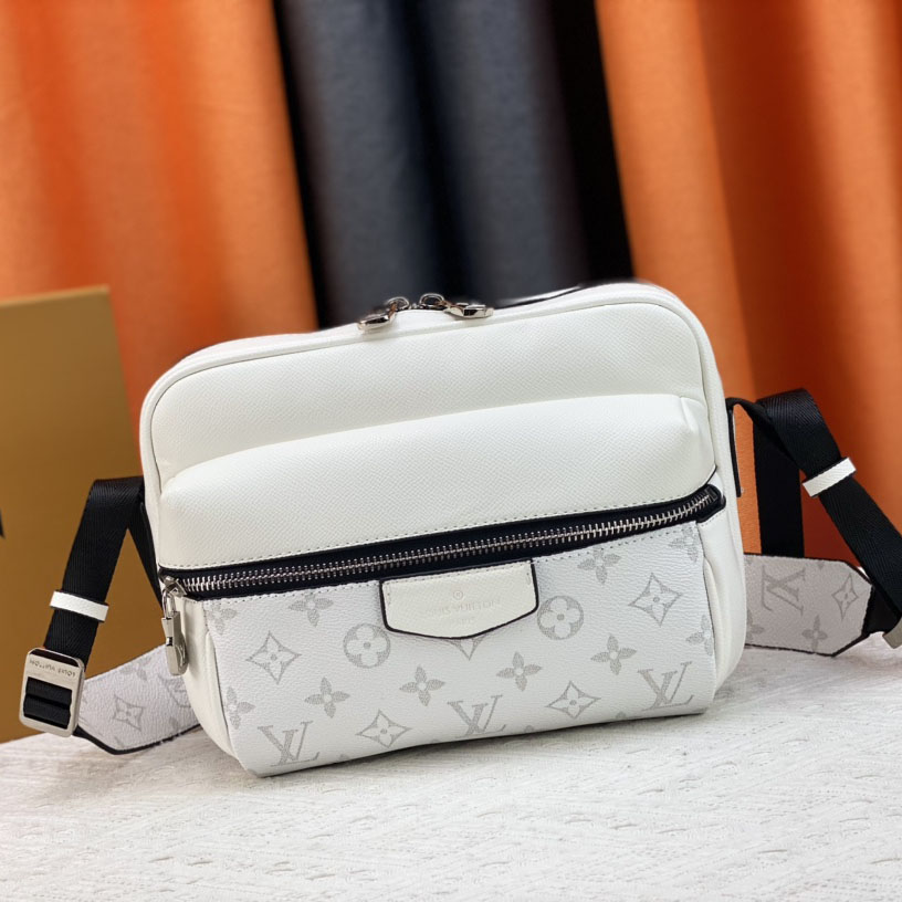 Louis Vuitton LV Outdoor Messenger Bag(Replica)