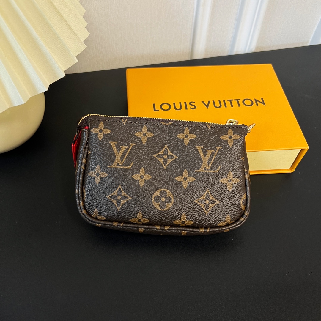 Louis Vuitton Multi Pochette Accessories Mini Bag Purse