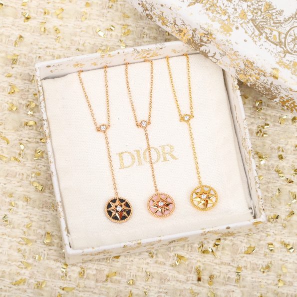 Compass NECKLACE Dupe