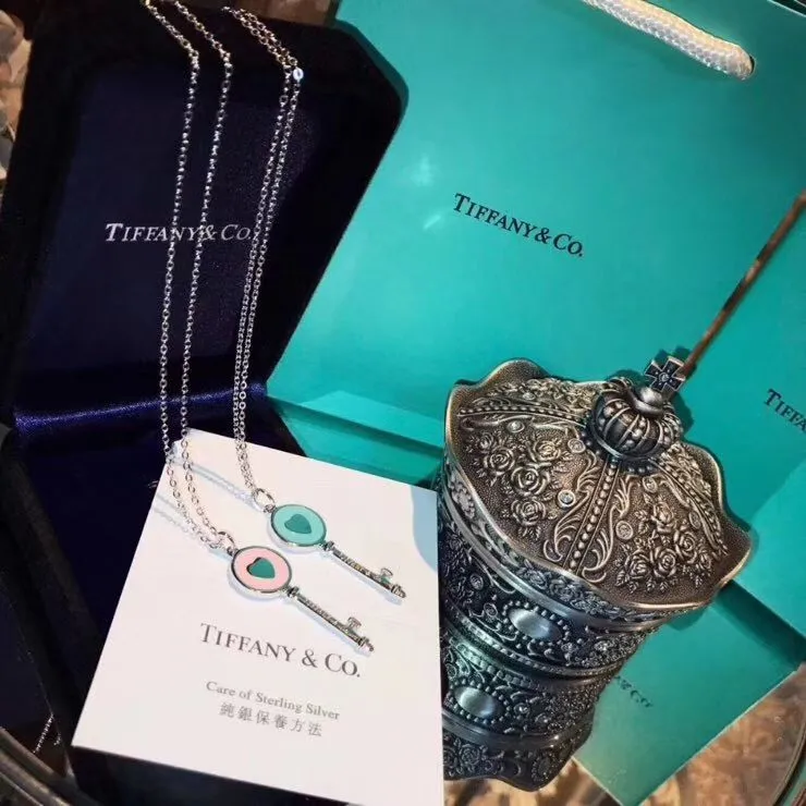 Knock-off Stylish Tiffany Keys Elegant Blue Enamel Heart Key Pendant Womens Sterling Silver Necklace Blue/Pink GRP09581