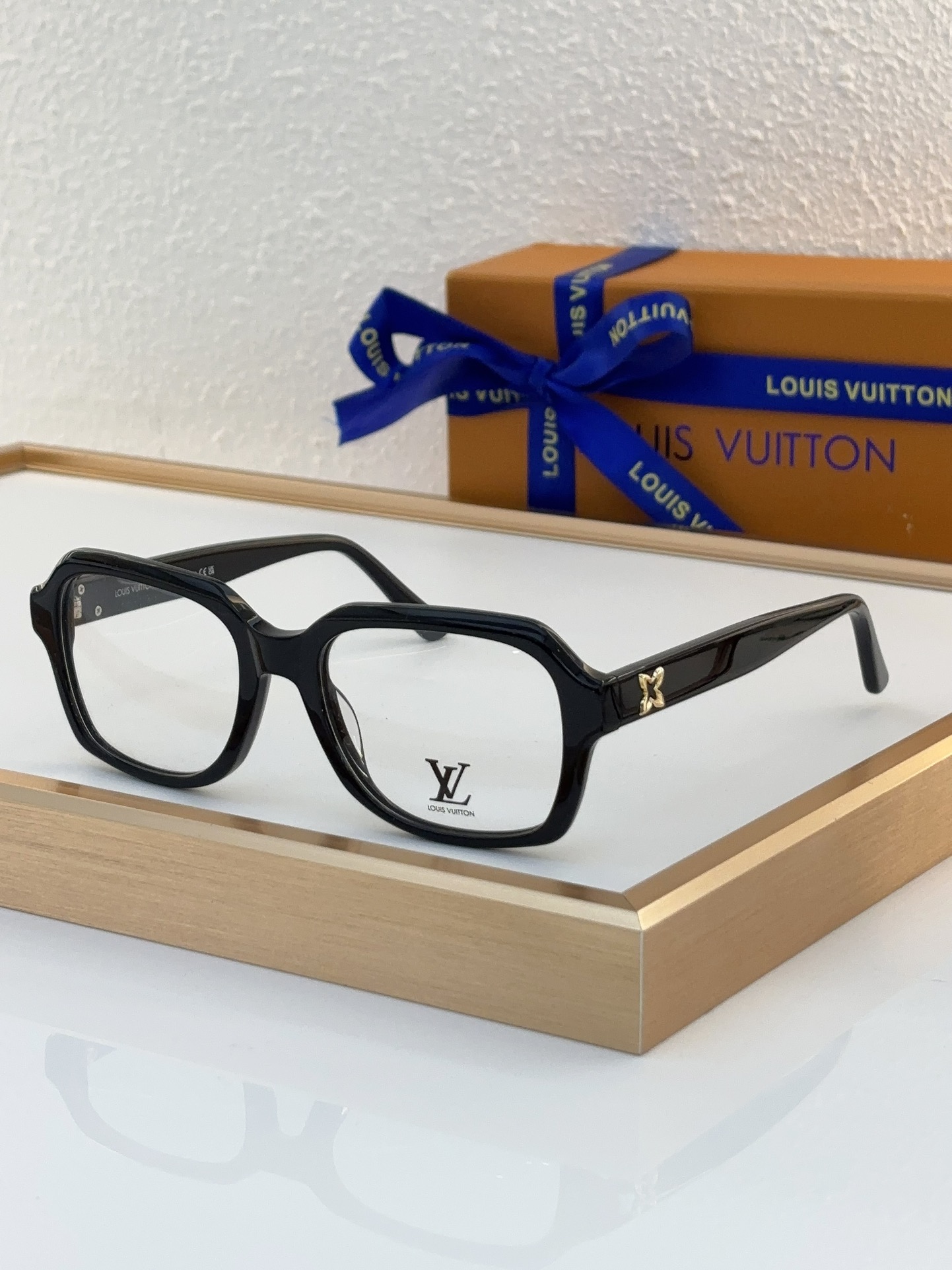 Louis Vuitton LV Sunglasses