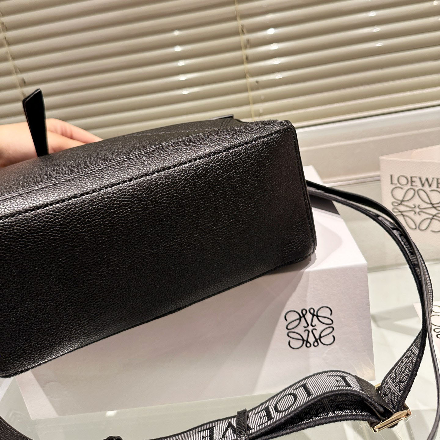 Loewe Puzzle Bag Handbag Shouder Bag Small Size With Cavans Strap (Replica)