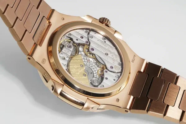 Nautilus Moon phases 40 mm,Gold,Dark Dial,5712/1A