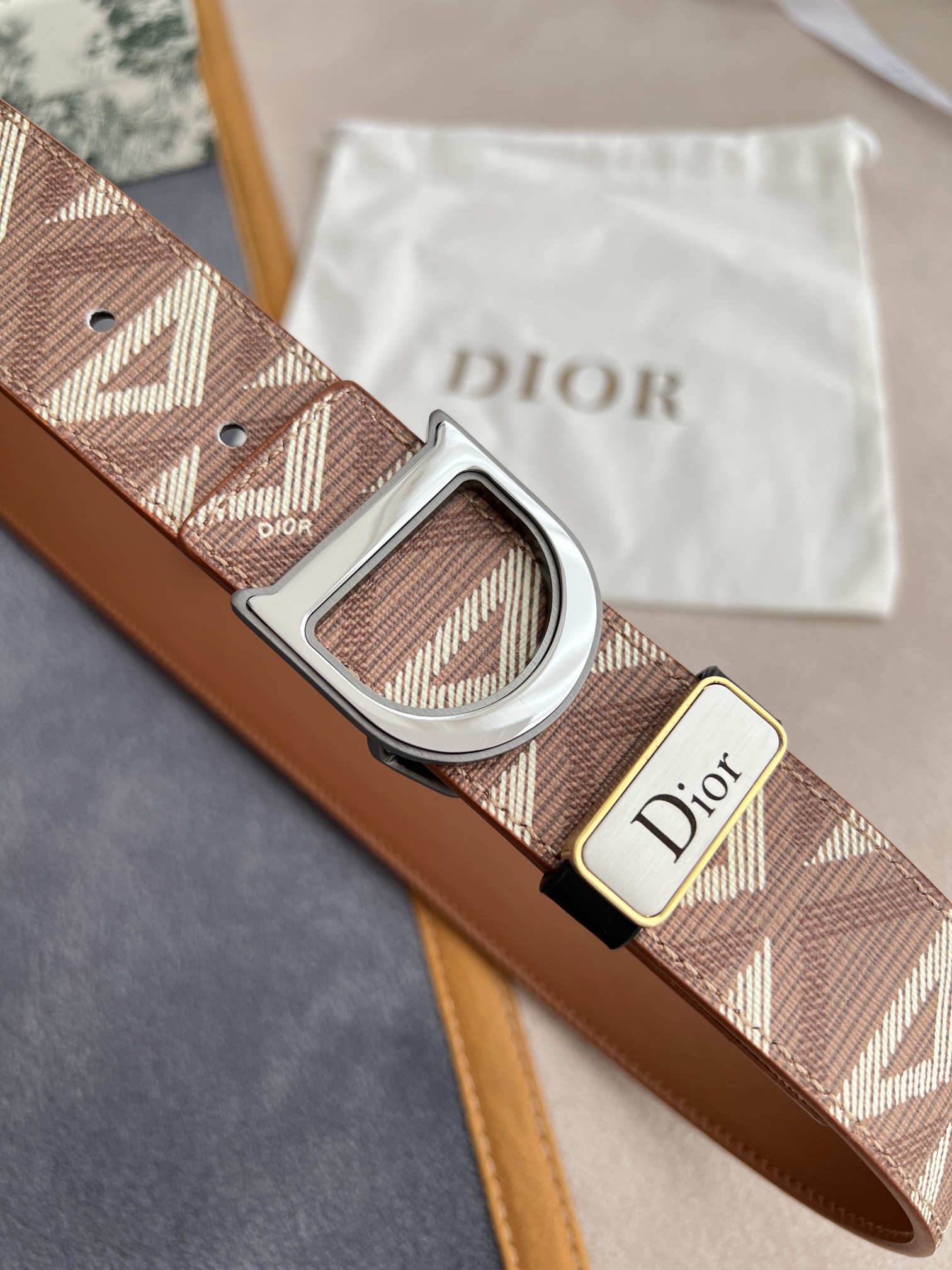 Dior Leather Belts 1:1 Mirror Version