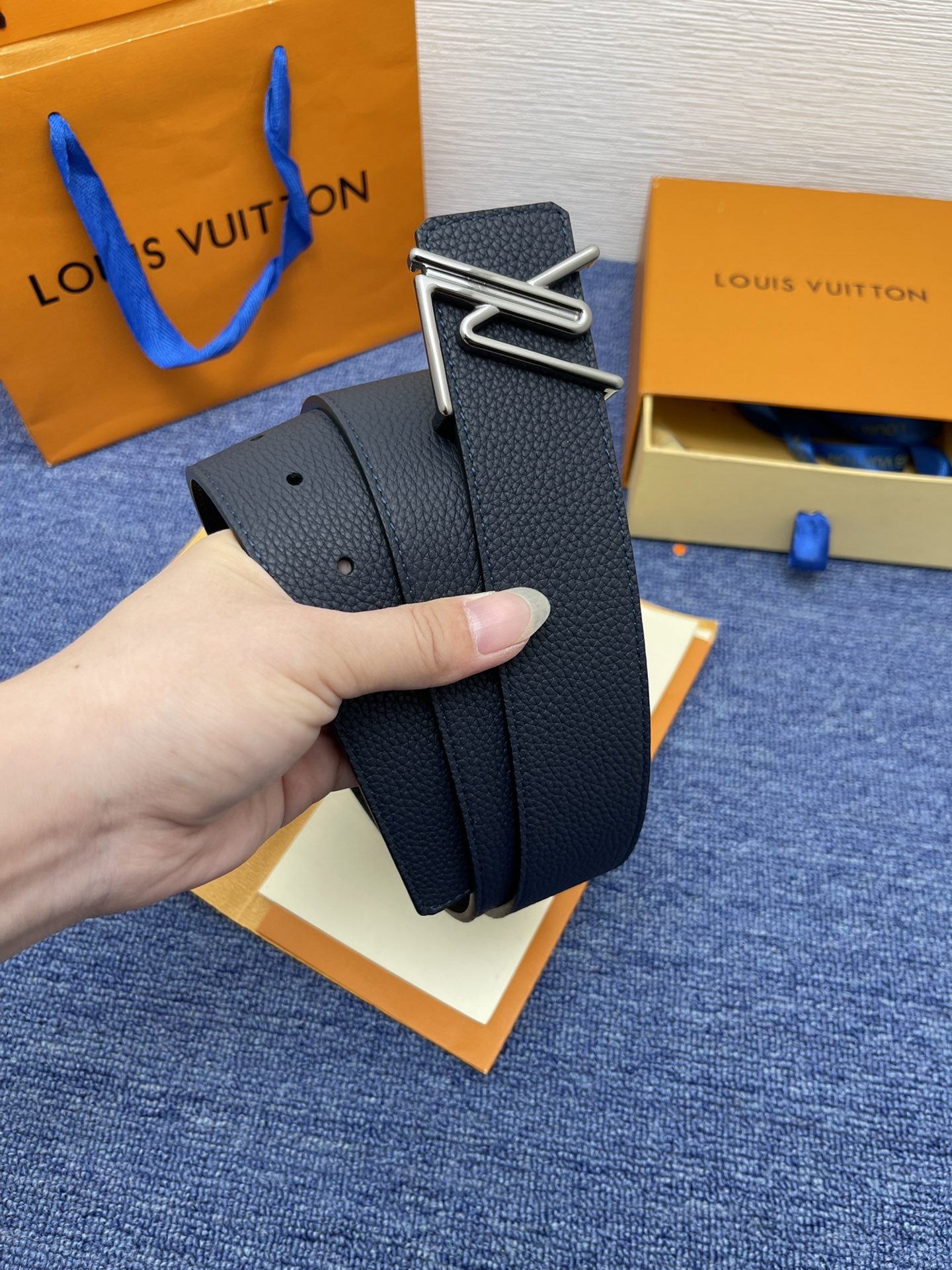 Louis Vuitton LV Leather Belts 1:1 Mirror Version