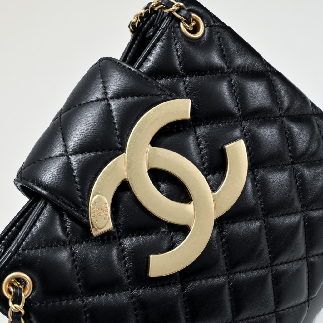 Chanel 24C Shoulder Bag Handbag