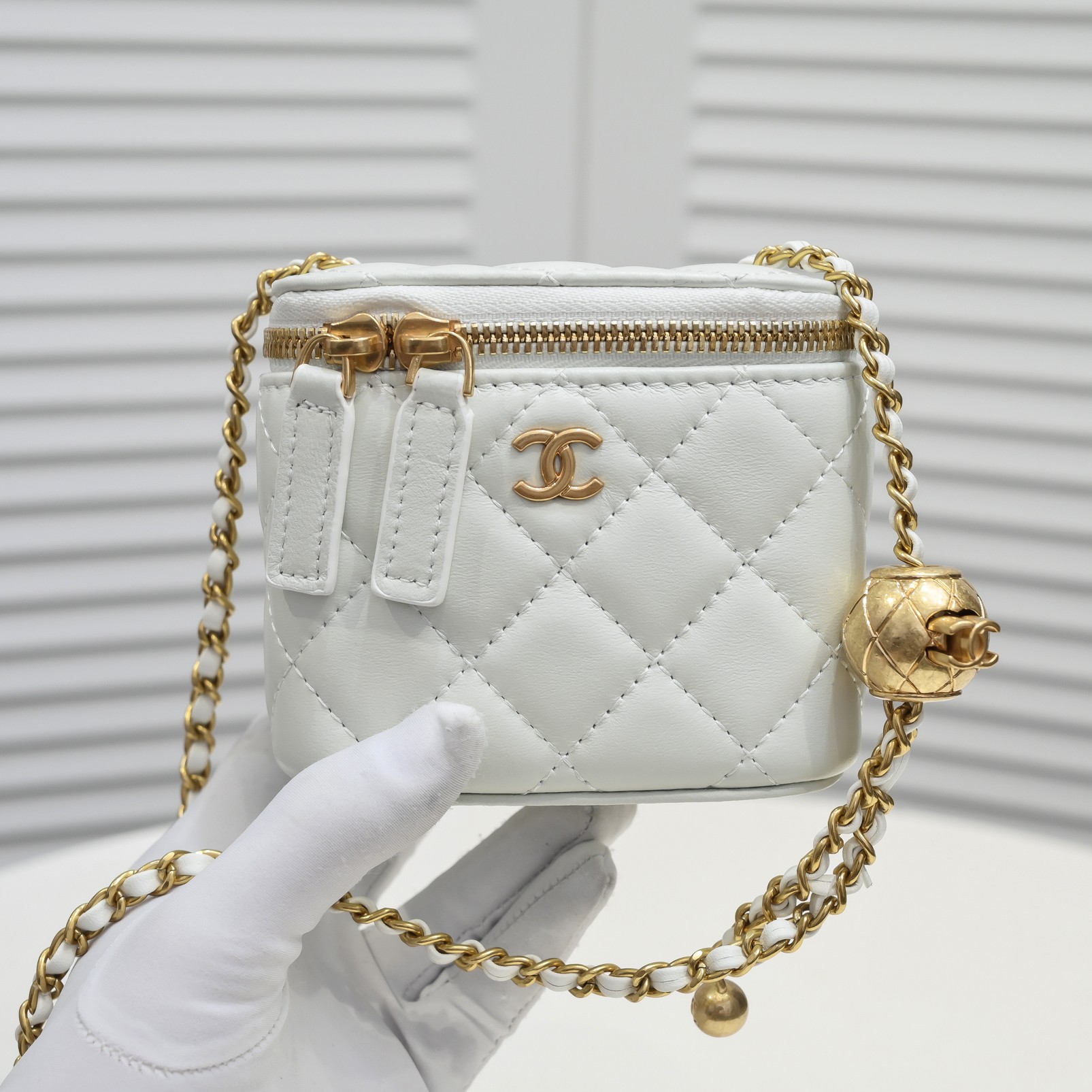 Chanel  Golden·Ball Makeup Box Bag Small Shoulder Bag Handbag