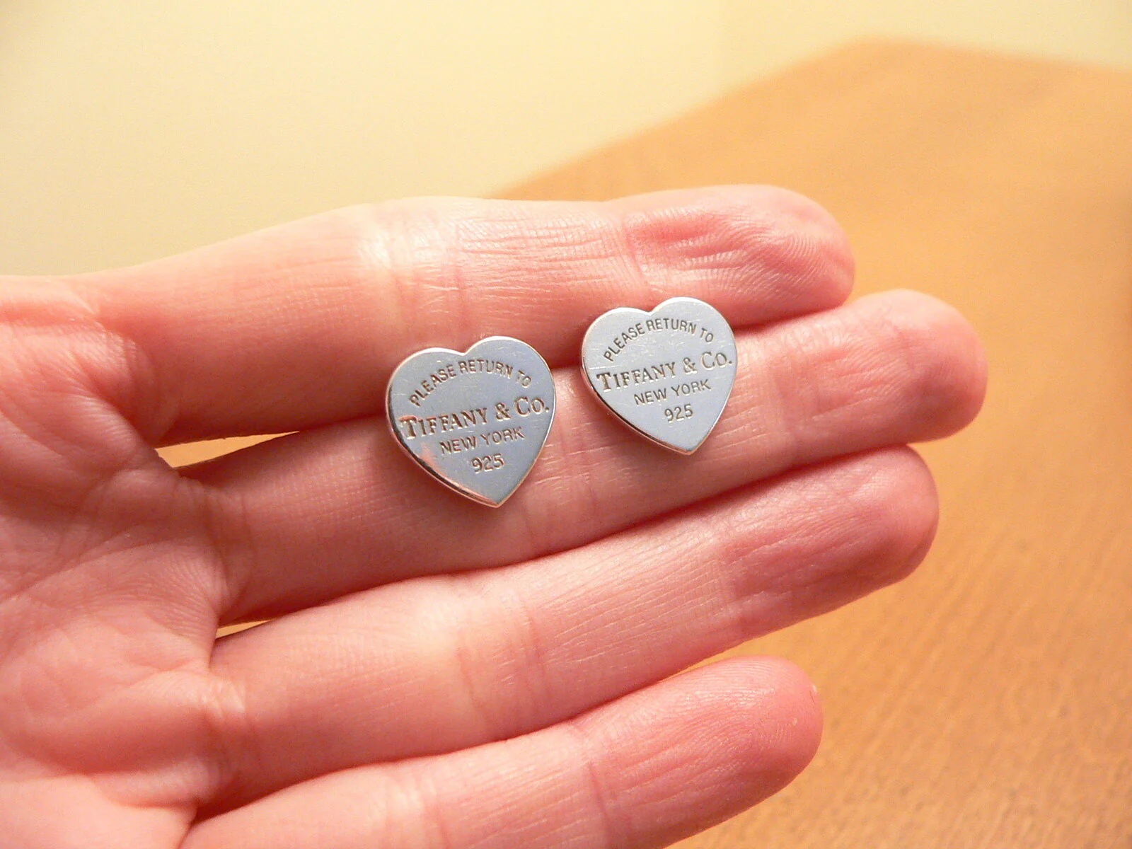 Tiffany & Co Return to Tiffany  Heart Earrings Silver Medium Studs Rare Size