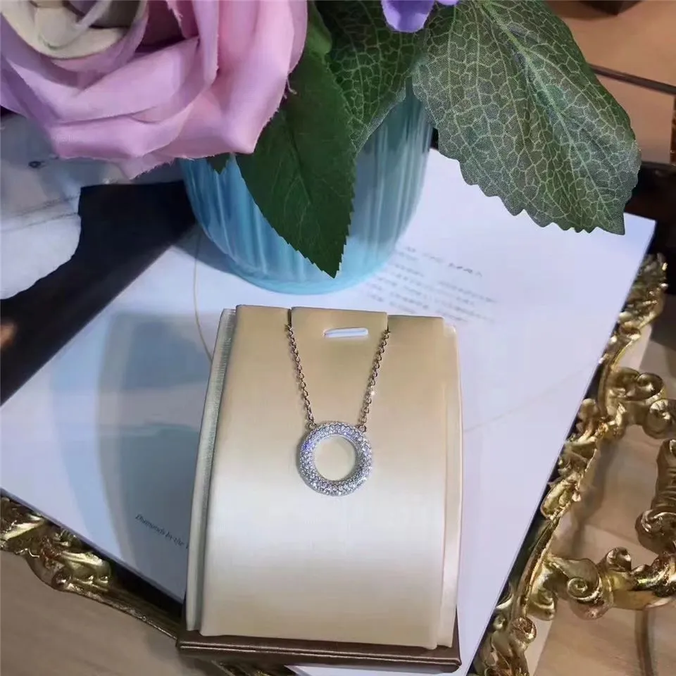 Replica Tiffany Metro Diamonds Three-row Circle Pendant Necklace Gift High-End Fine Womenl 26233151