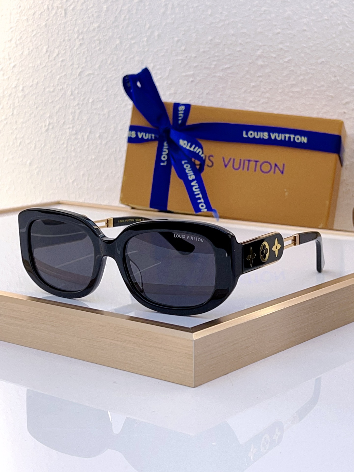 Louis Vuitton LV Sunglasses