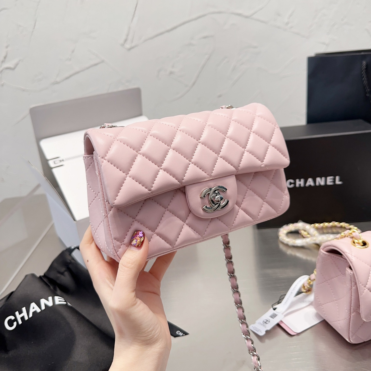 Chanel Classic Pink Flag Bag Small 20cm- Lambskin Shoulder Bag (Replica)