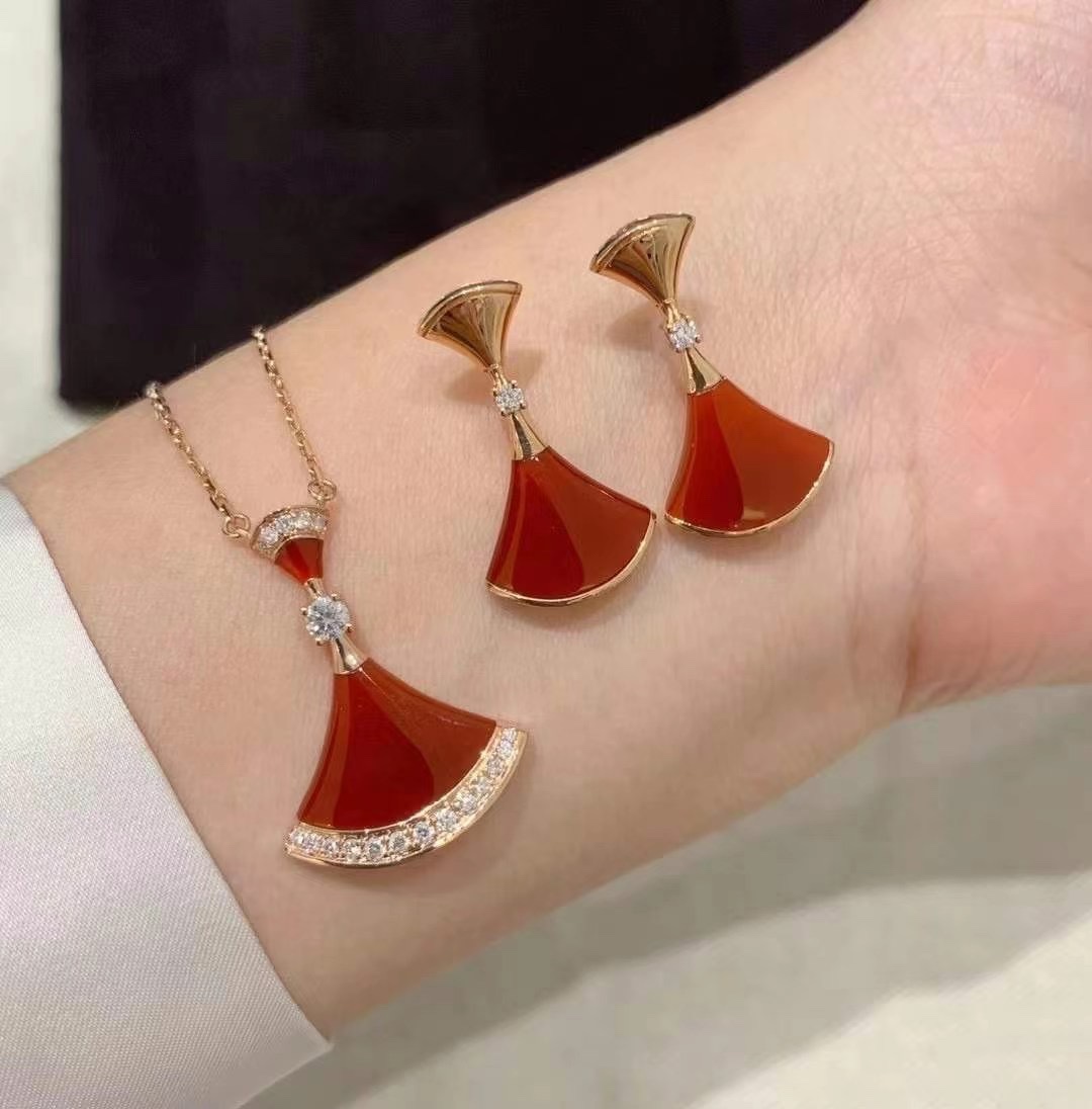 Bvlgari DIVAS' DREAM EARRINGS