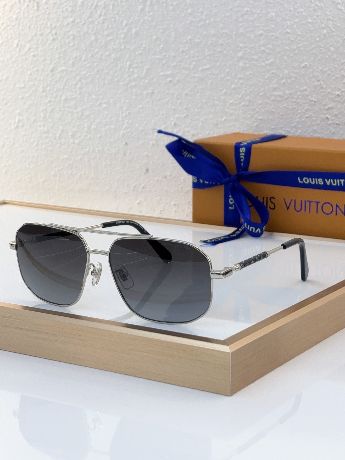 Louis Vuitton LV Sunglasses