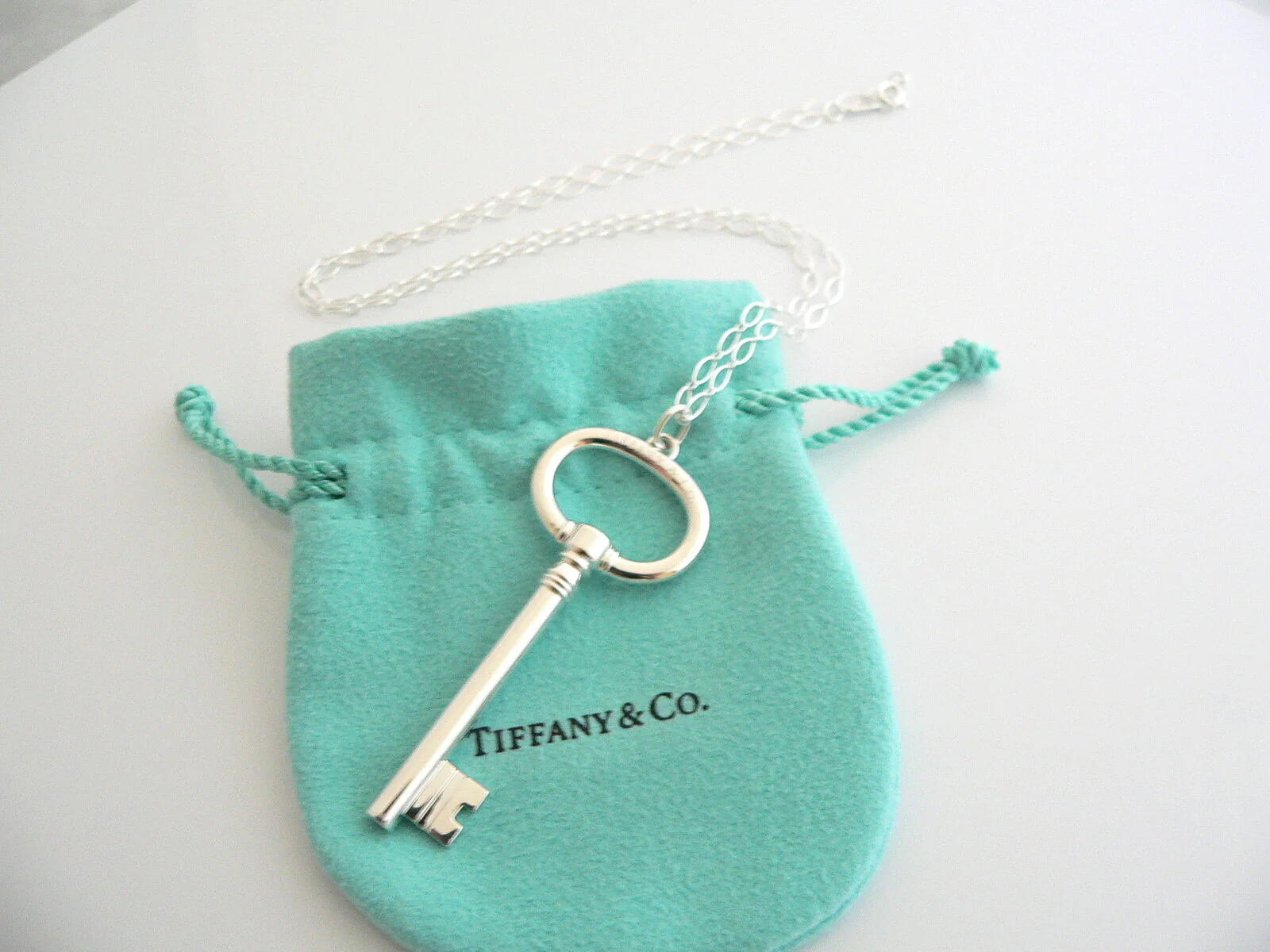 Tiffany Co Silver Large Oval Key Necklace Pendant 24 inch Chain Gift Pouch Love