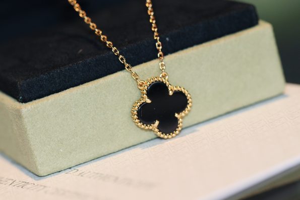 Van Cleef Necklace Dupe, Black Clover Leaf Necklace