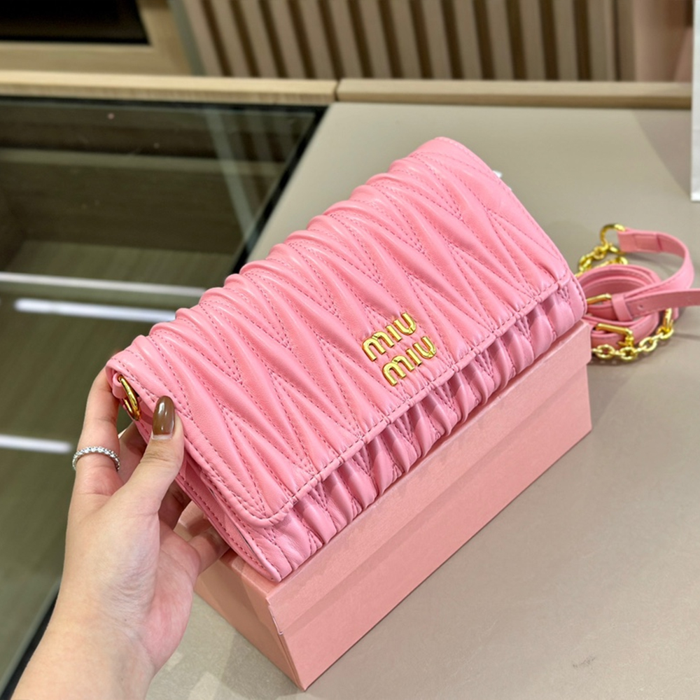 Miumiu Matelasse Leather Shoulder Bag Crossbody Bag（Replica）