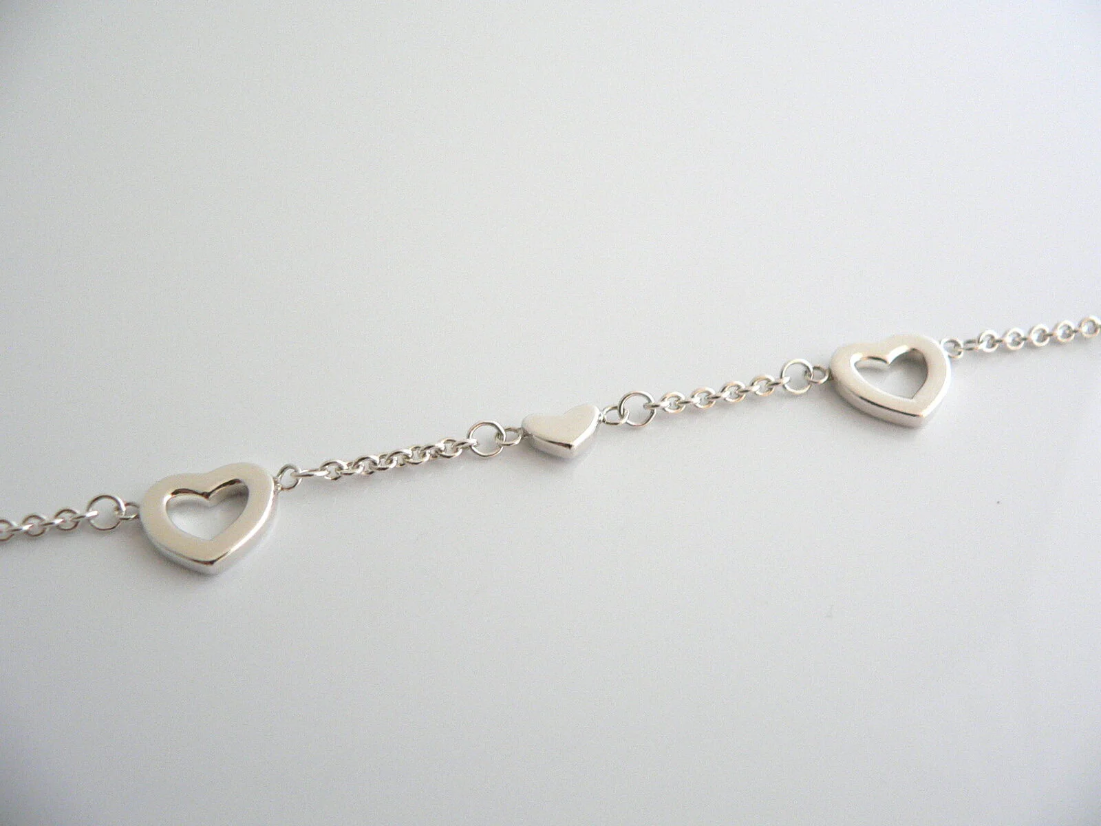 Tiffany & Co Heart Bracelet Link Toggle Bangle Chain Gift Love T and Co Statement