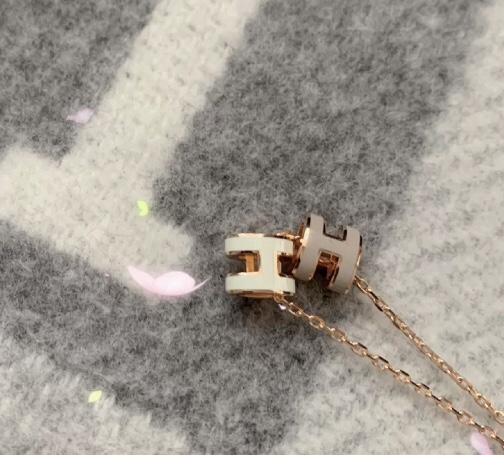 Hermes Hermes Pop H pendant, Small Model