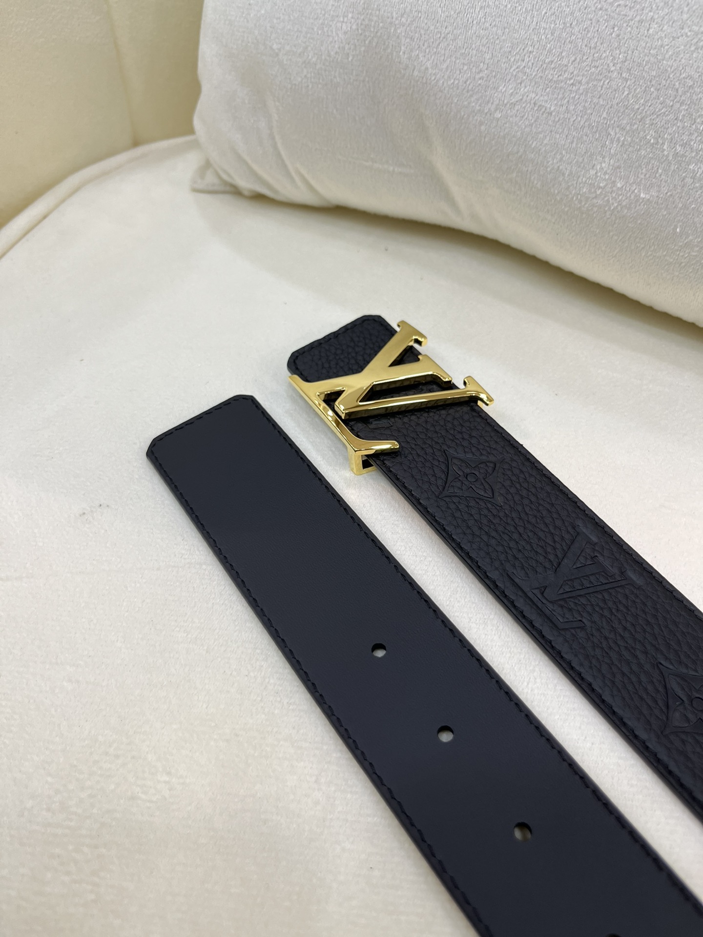 Louis Vuitton LV Leather Belts 1:1 Mirror Version