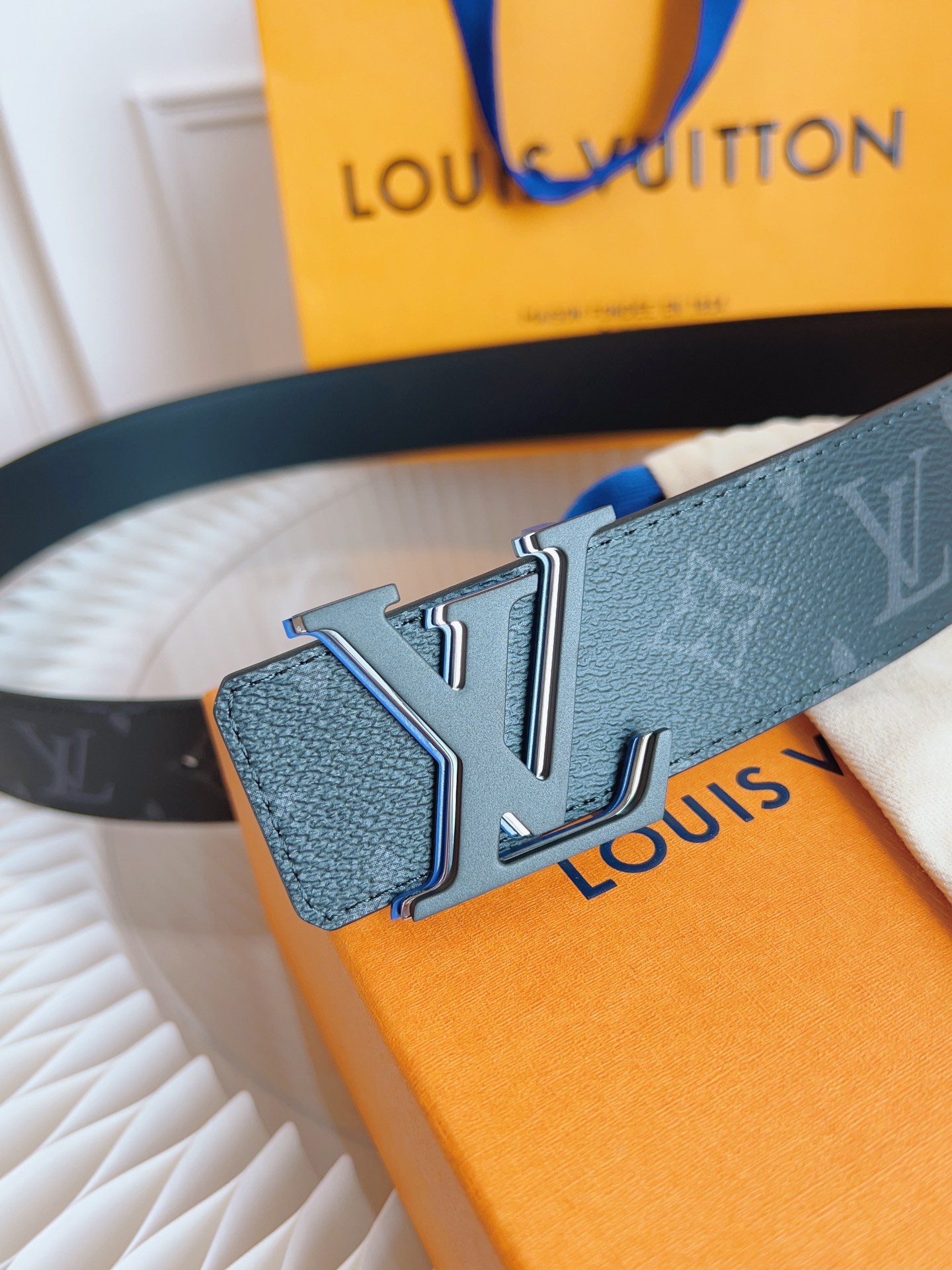 Louis Vuitton LV Leather Belts 1:1 Mirror Version
