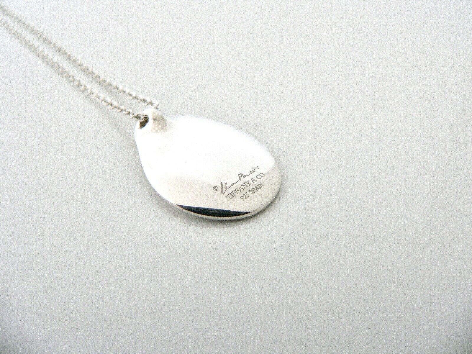 Tiffany & Co Madonna Necklace Pendant Charm Chain T Co Elsa Peretti Love Gift